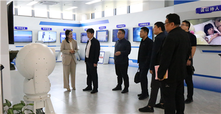 珲春市政府市长、示范区管委会主任张林国一行莅临罗普特集团考察指导